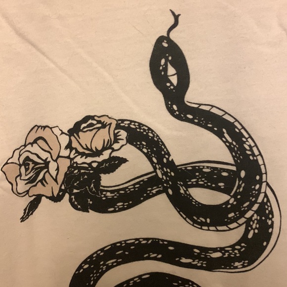 Serpents & Roses Ringer T-Shirt - Picture 2 of 4